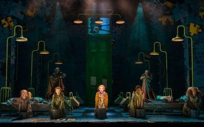 Annie Theatre Review